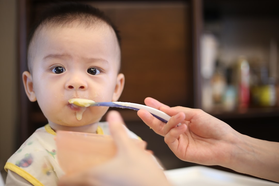 Purees and baby-led weaning